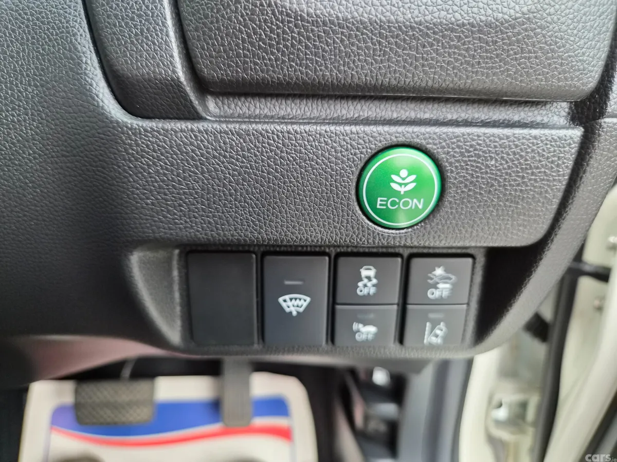 Honda Fit Hatchback, Petrol Hybrid, 2017, White