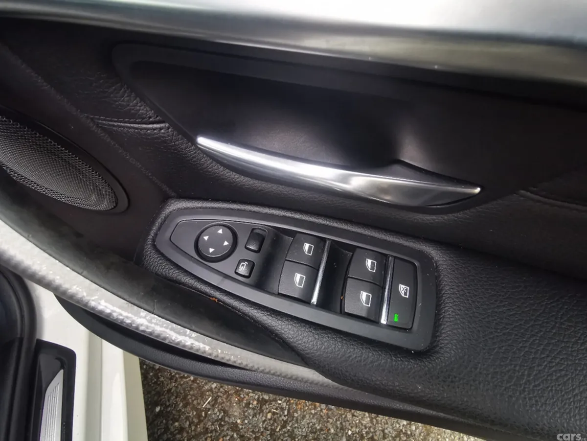 BMW 3-Series Saloon, Petrol Hybrid, 2018, White