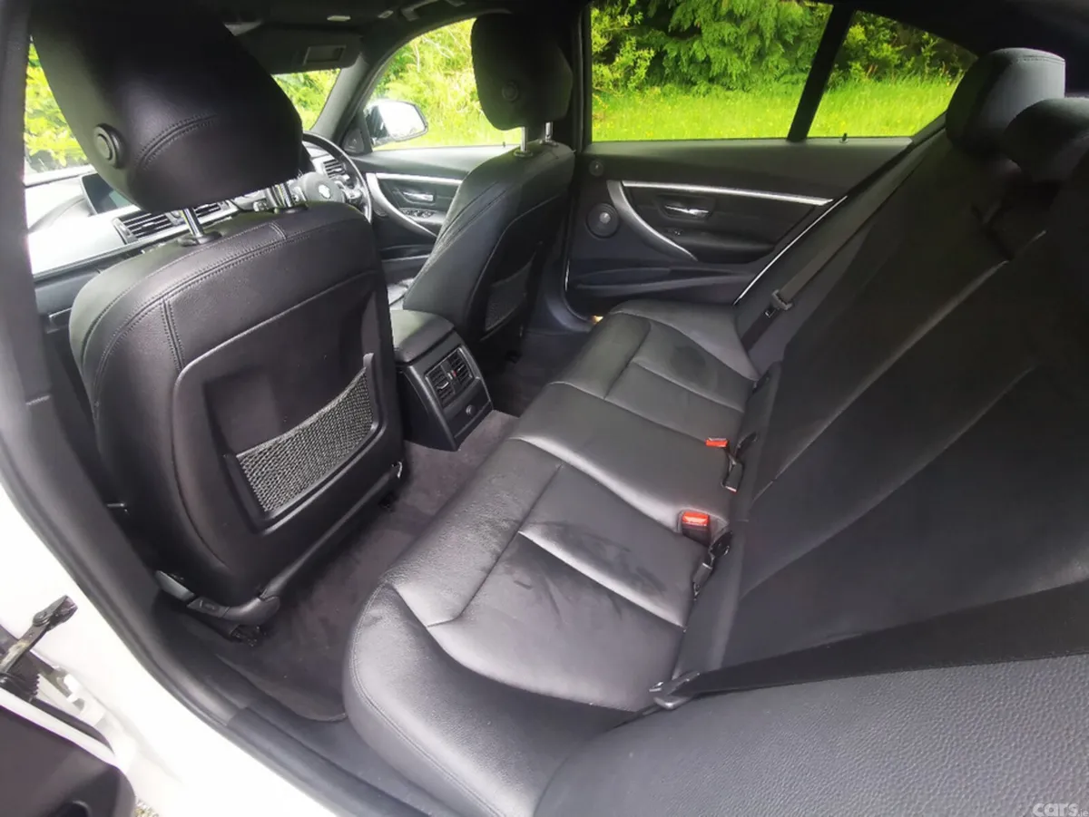 BMW 3-Series Saloon, Petrol Hybrid, 2018, White