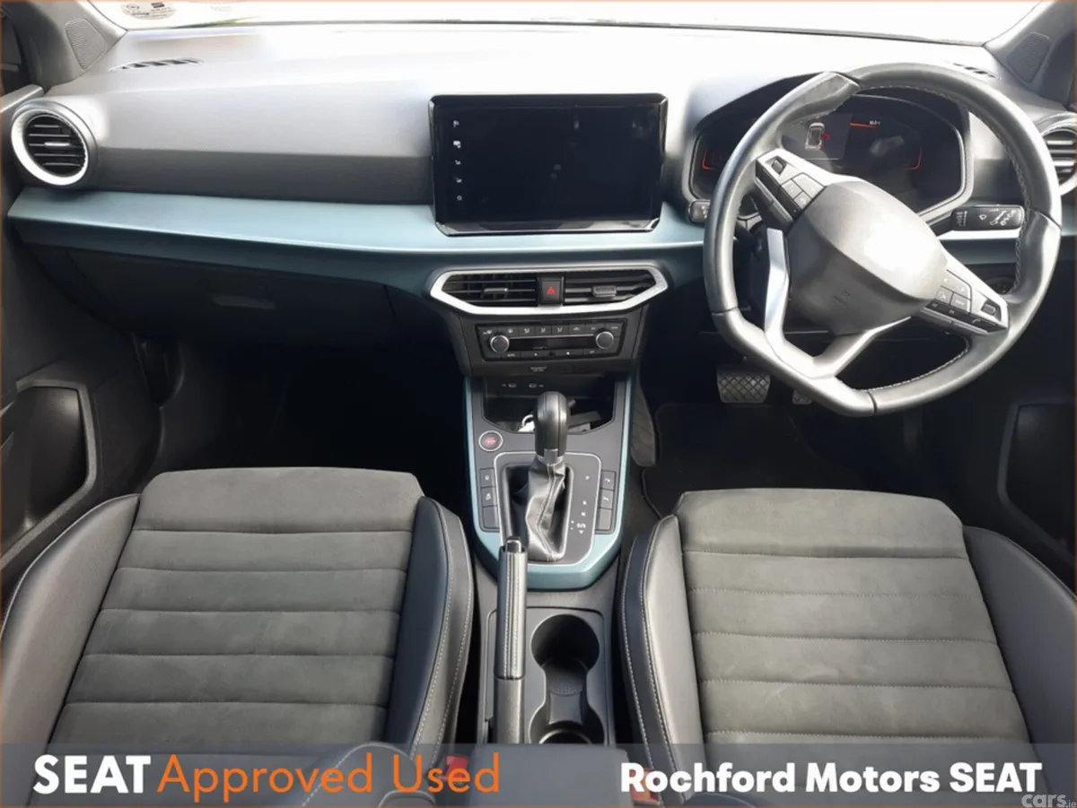 SEAT Arona Hatchback, Petrol, 2024, Black