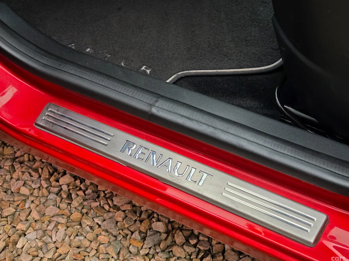 Renault Captur Hatchback, Petrol, 2016, Red