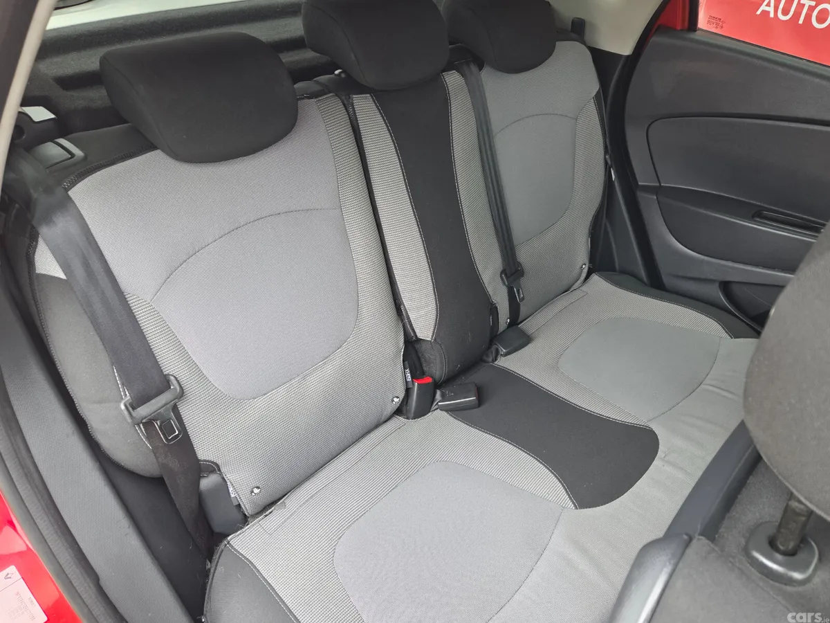 Renault Captur Hatchback, Petrol, 2016, Red
