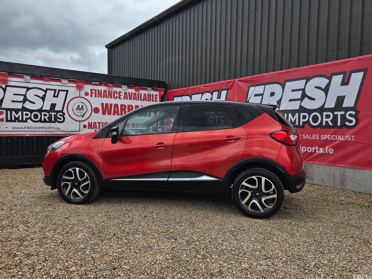 Renault Captur Hatchback, Petrol, 2016, Red