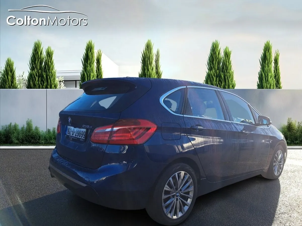BMW 2-Series Hatchback, Diesel, 2019, Blue