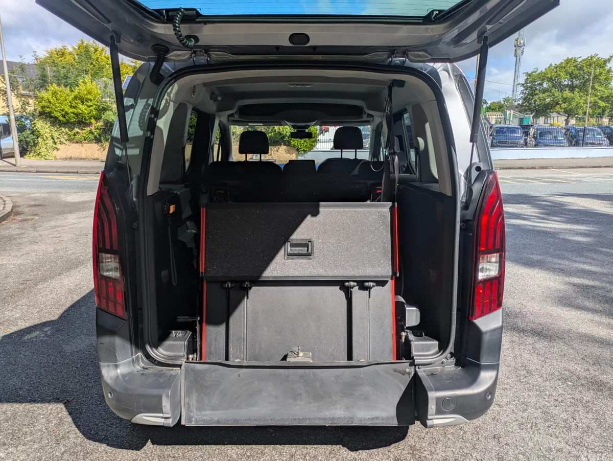 Peugeot Rifter MPV, Diesel, 2020, Silver