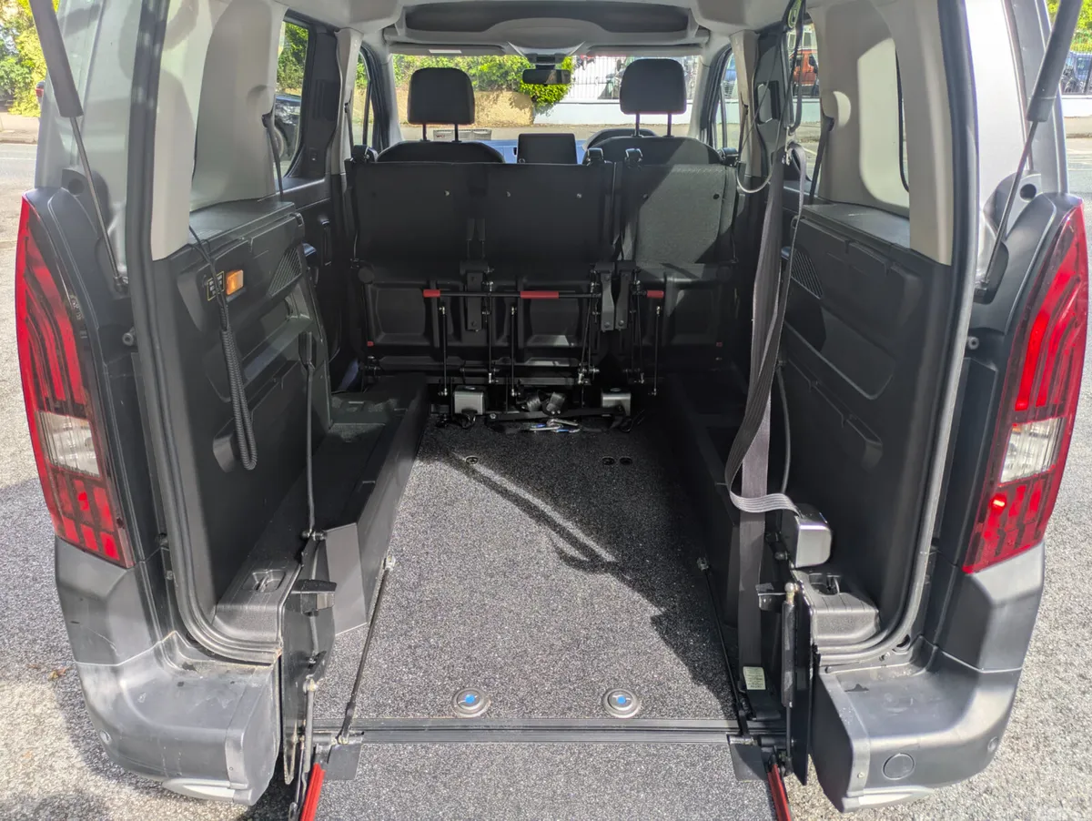 Peugeot Rifter MPV, Diesel, 2020, Silver