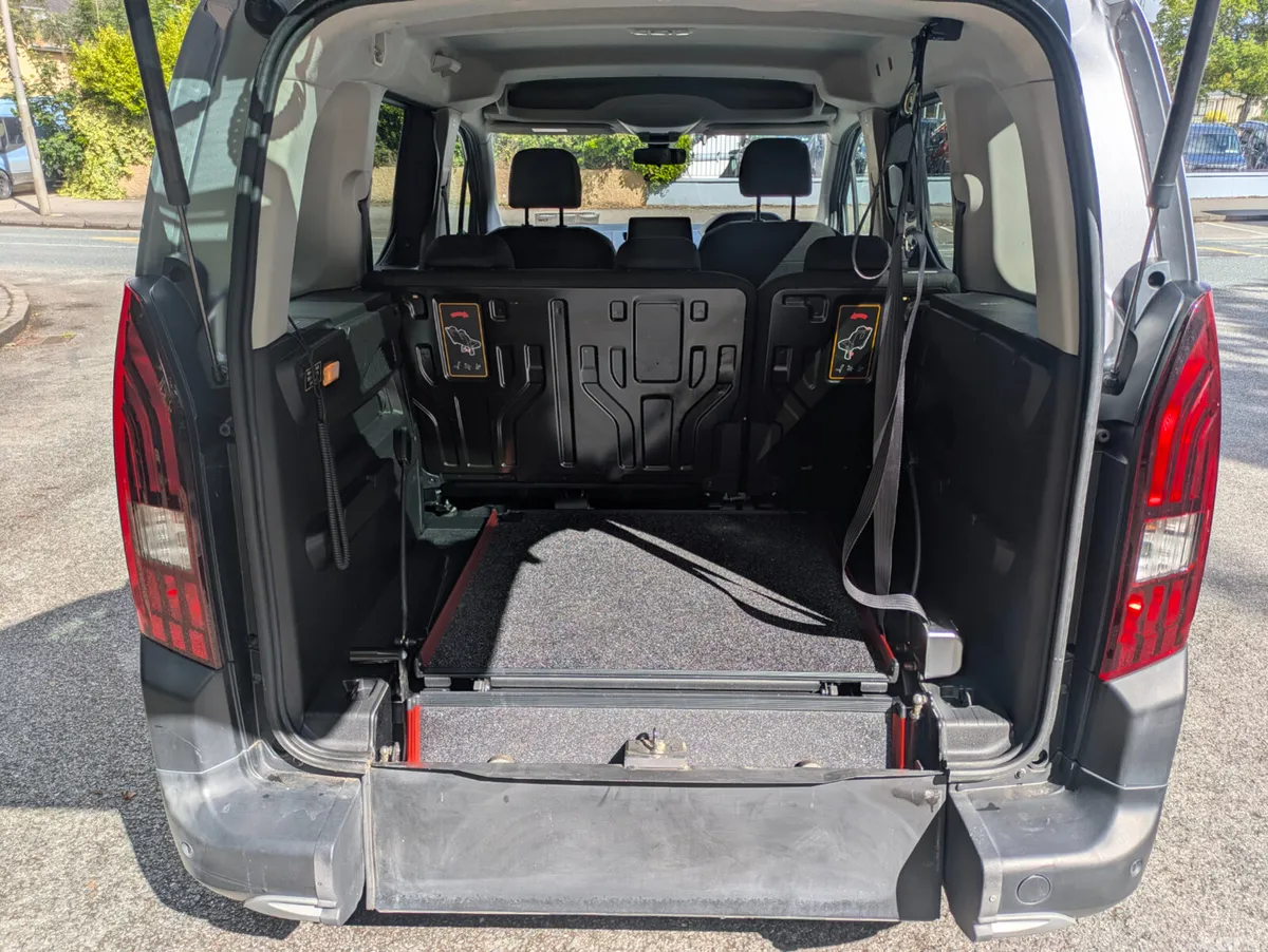 Peugeot Rifter MPV, Diesel, 2020, Silver