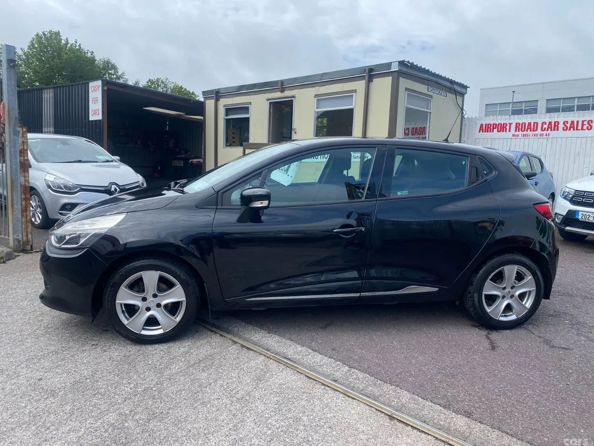 Renault Clio Hatchback, Petrol, 2016, Black