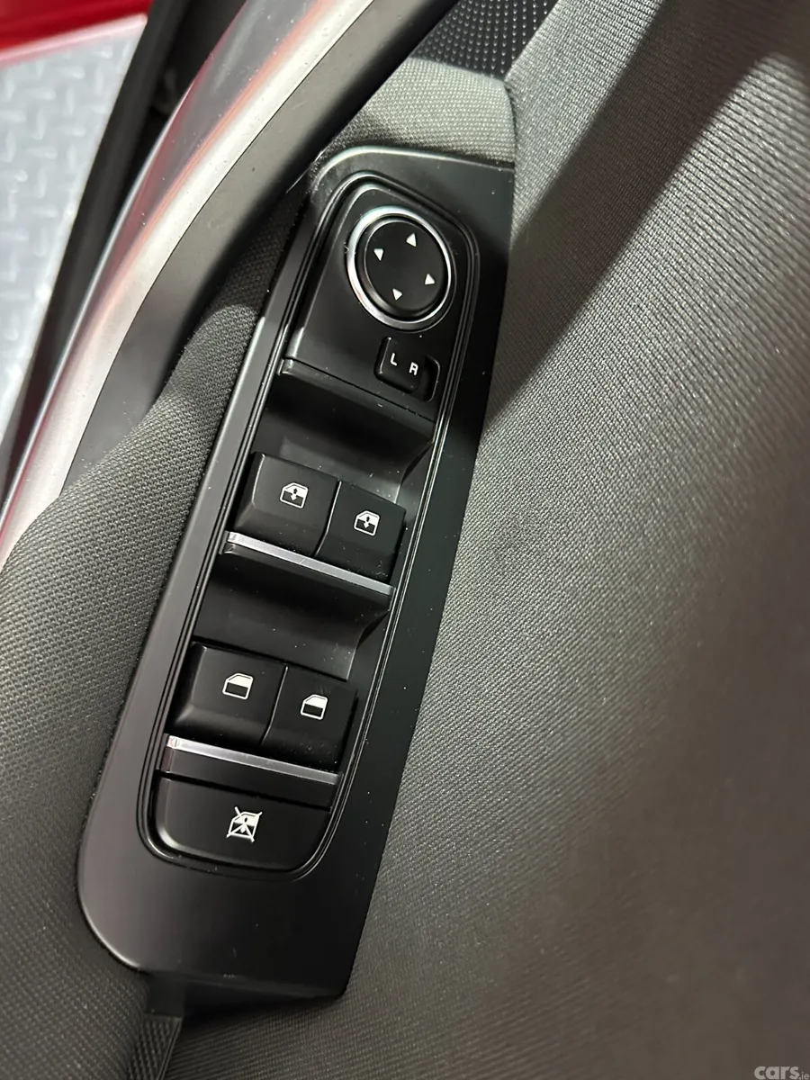 Kia Ceed Hatchback, Petrol, 2020, Red