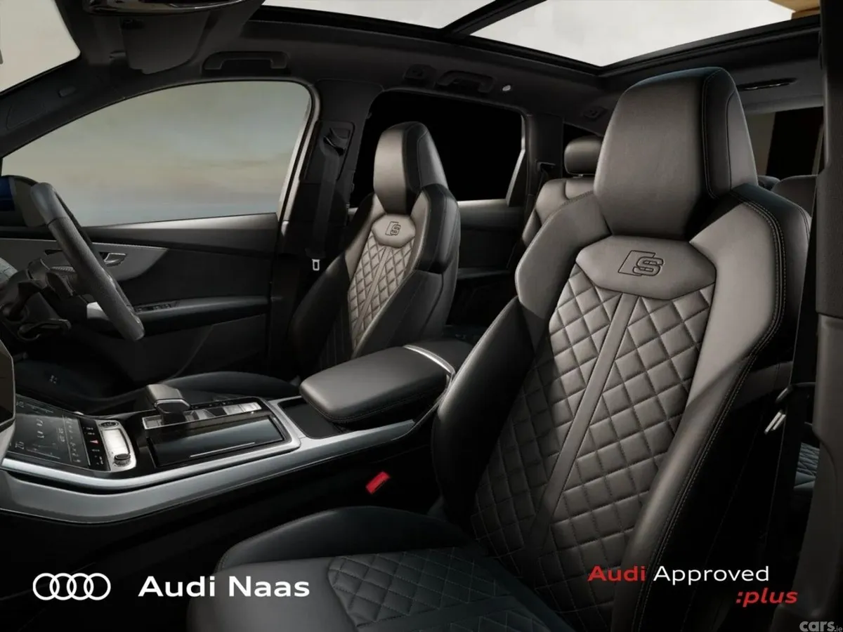 Audi Q7 SUV, Petrol Plug-in Hybrid, 2027, Blue