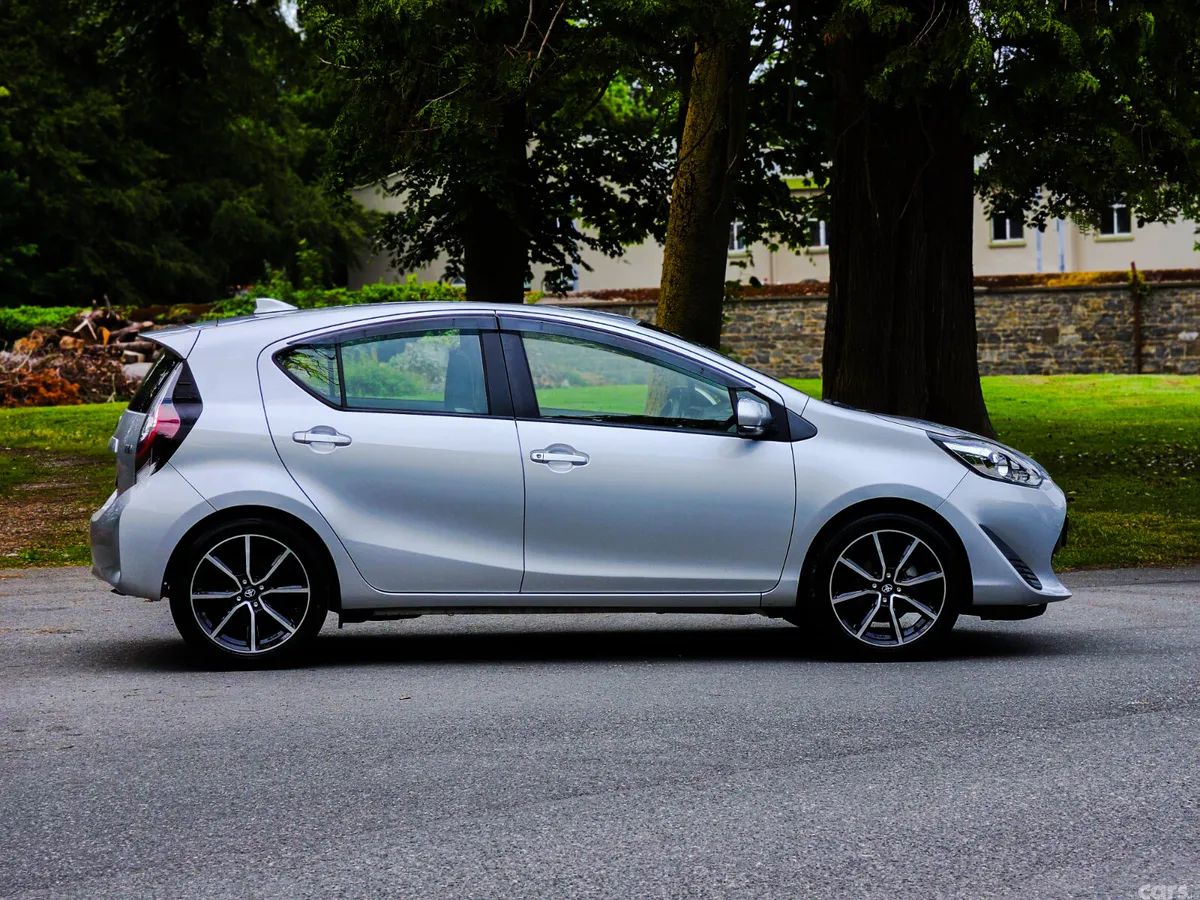 Toyota Aqua Hatchback, Petrol Hybrid, 2020, Silver