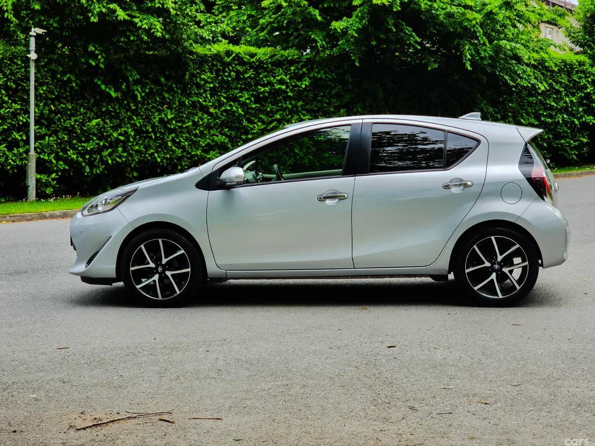 Toyota Aqua Hatchback, Petrol Hybrid, 2020, Silver