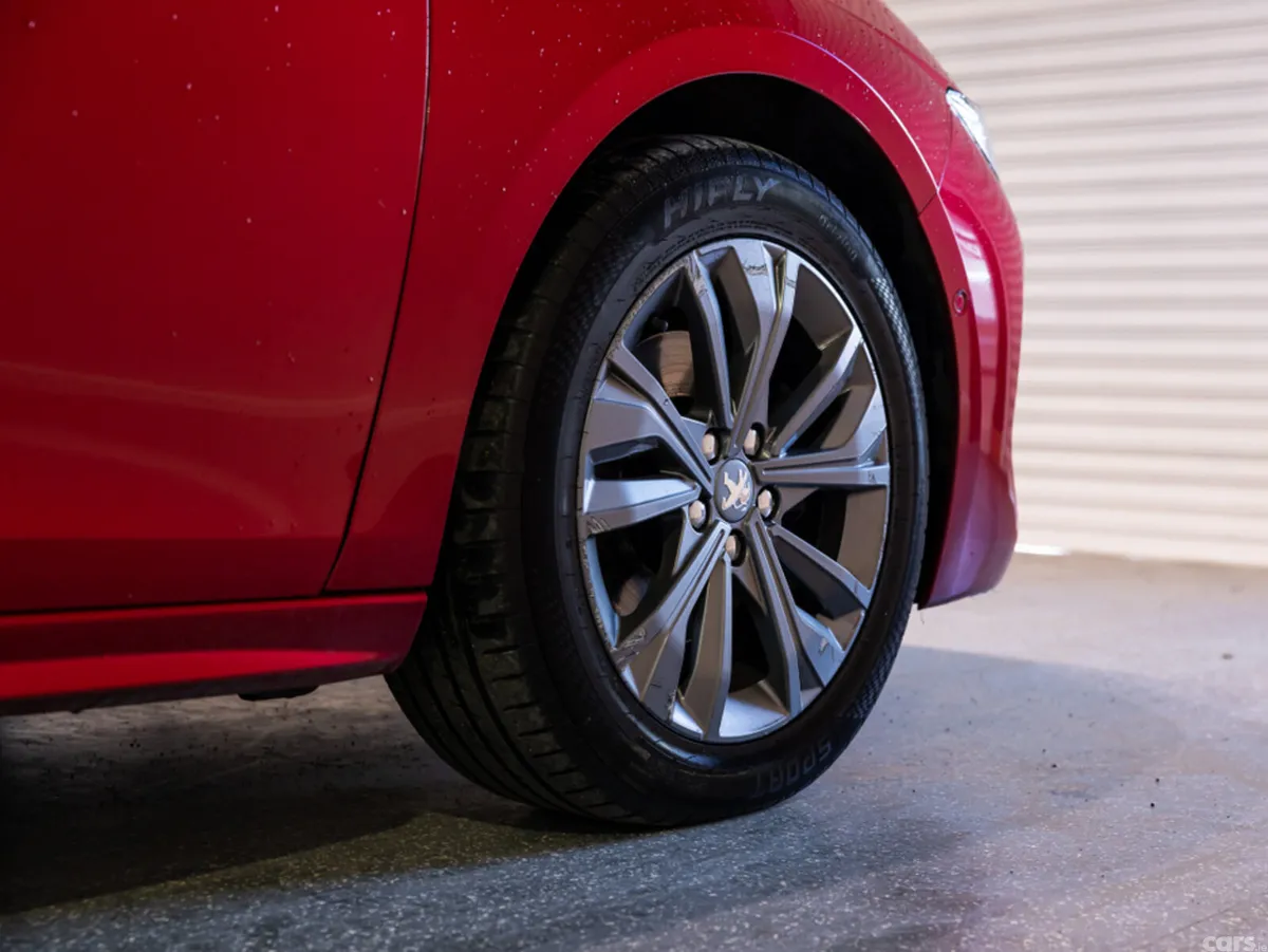 Peugeot 508 Hatchback, Petrol, 2019, Red