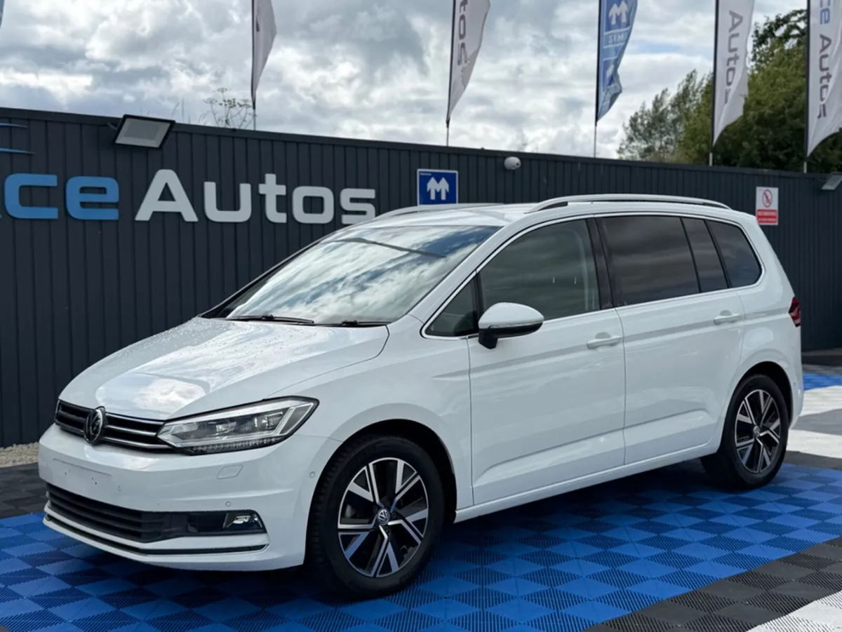 Volkswagen Touran MPV, Diesel, 2020, White