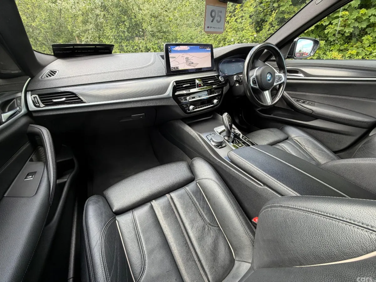 BMW 5-Series Saloon, Petrol Plug-in Hybrid, 2023, Black