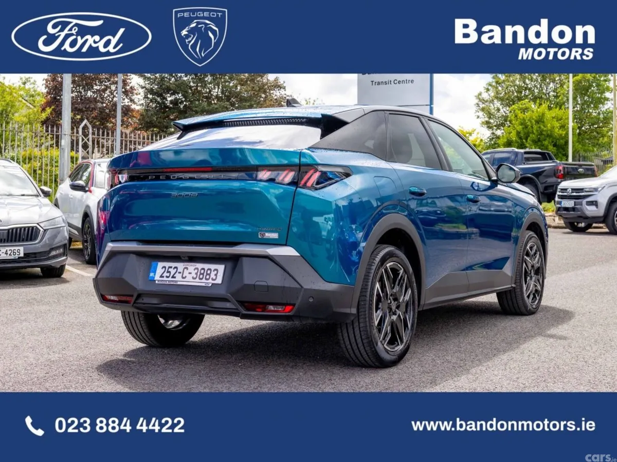 Peugeot 3008 MPV, Petrol, 2025, Blue