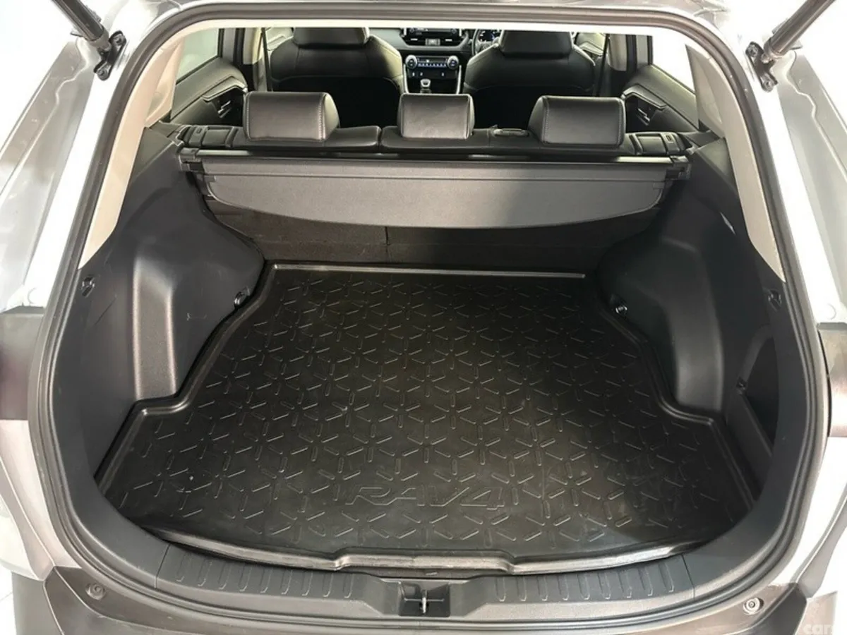 Toyota RAV4 SUV, Petrol Hybrid, 2022, Grey