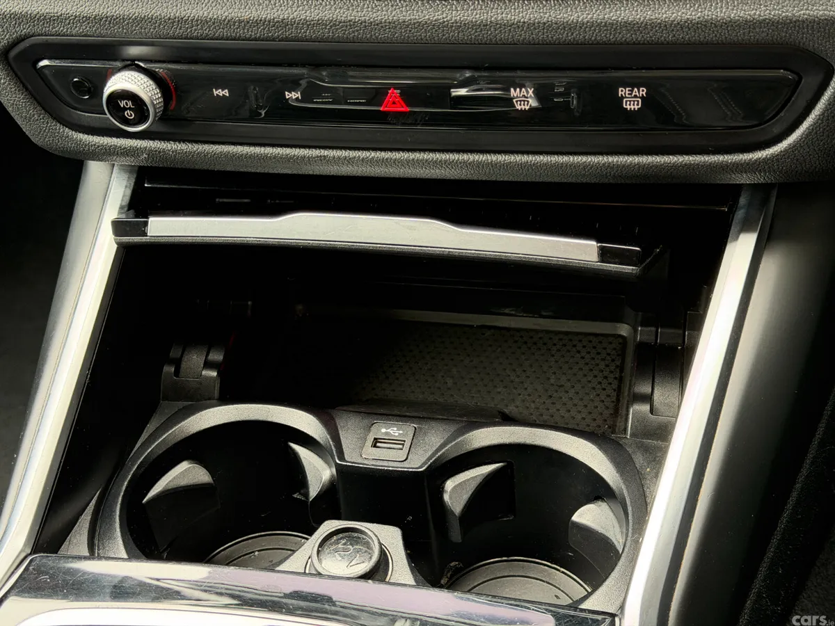 BMW 3-Series Estate, Petrol Plug-in Hybrid, 2023, Black