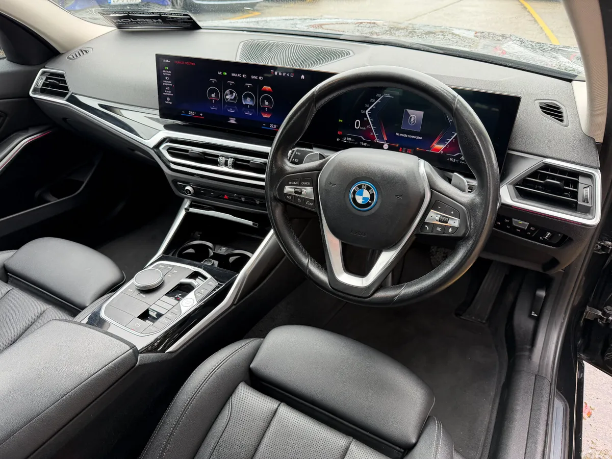 BMW 3-Series Estate, Petrol Plug-in Hybrid, 2023, Black