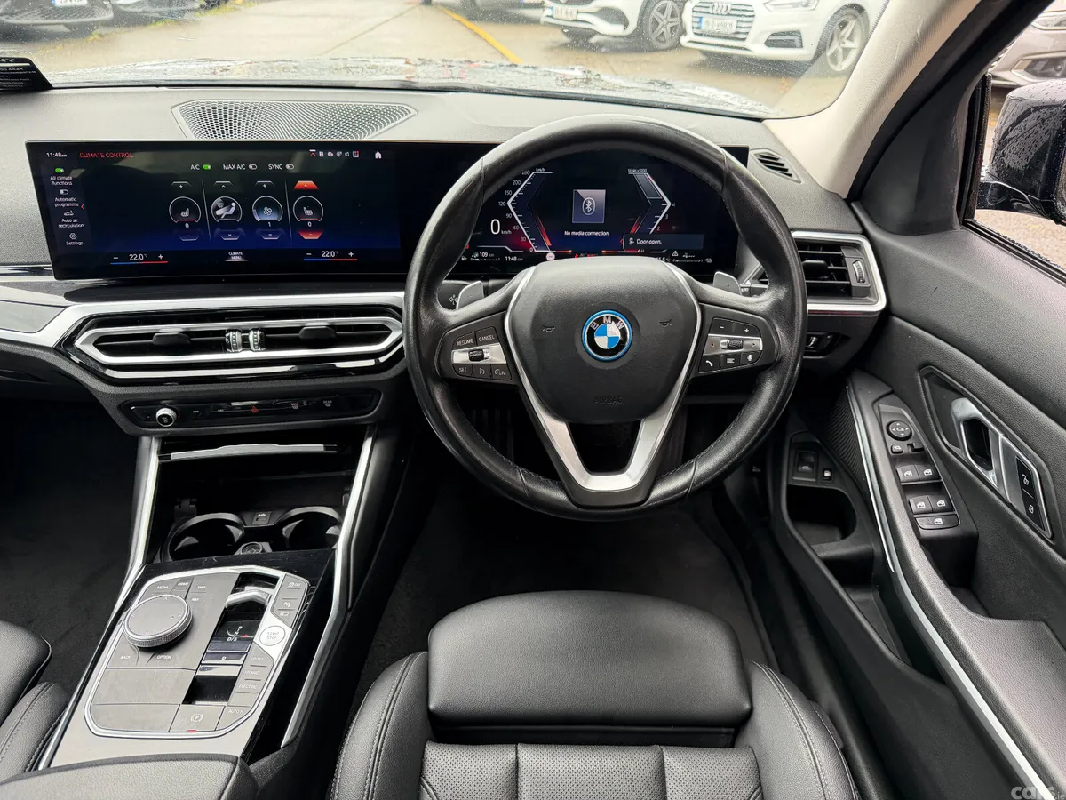 BMW 3-Series Estate, Petrol Plug-in Hybrid, 2023, Black