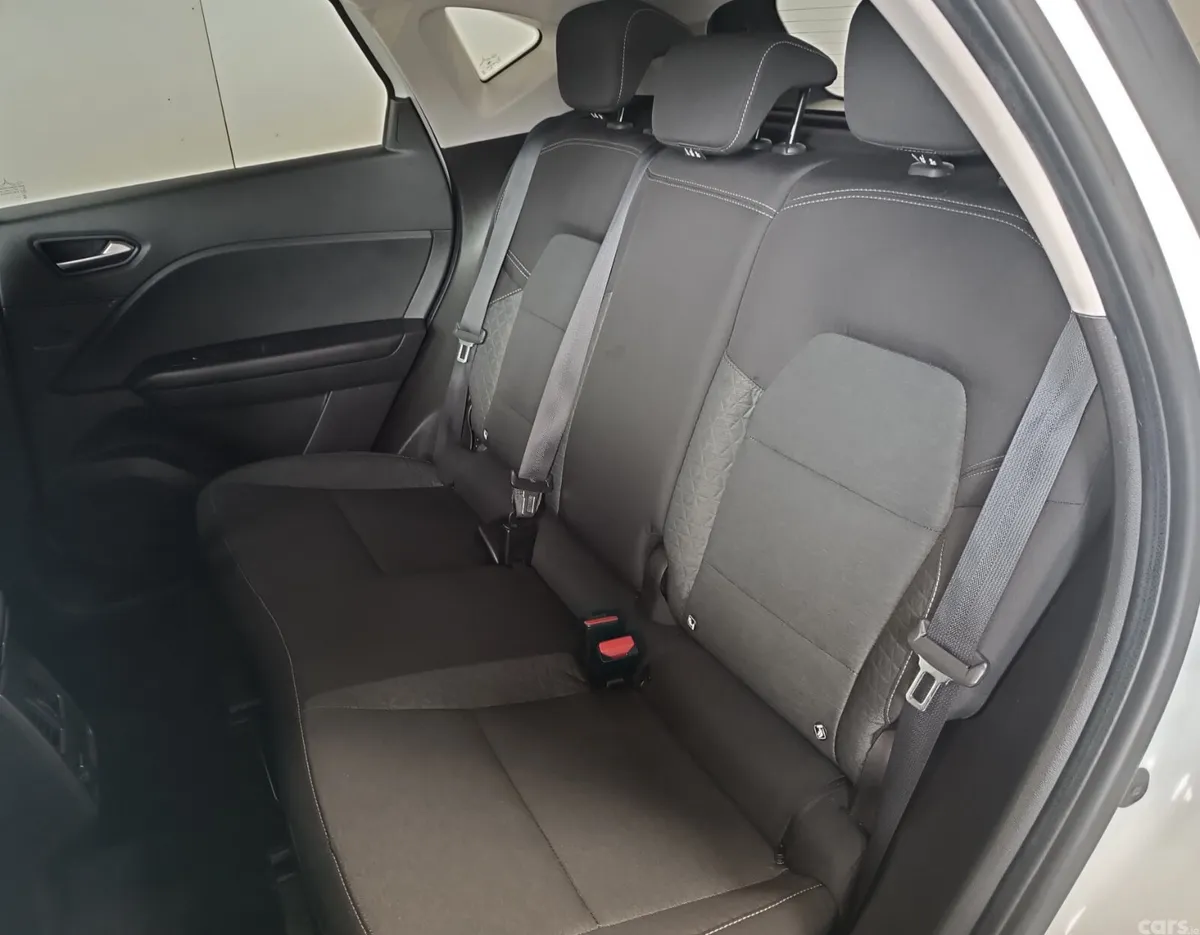 Renault Captur Hatchback, Petrol, 2023, White