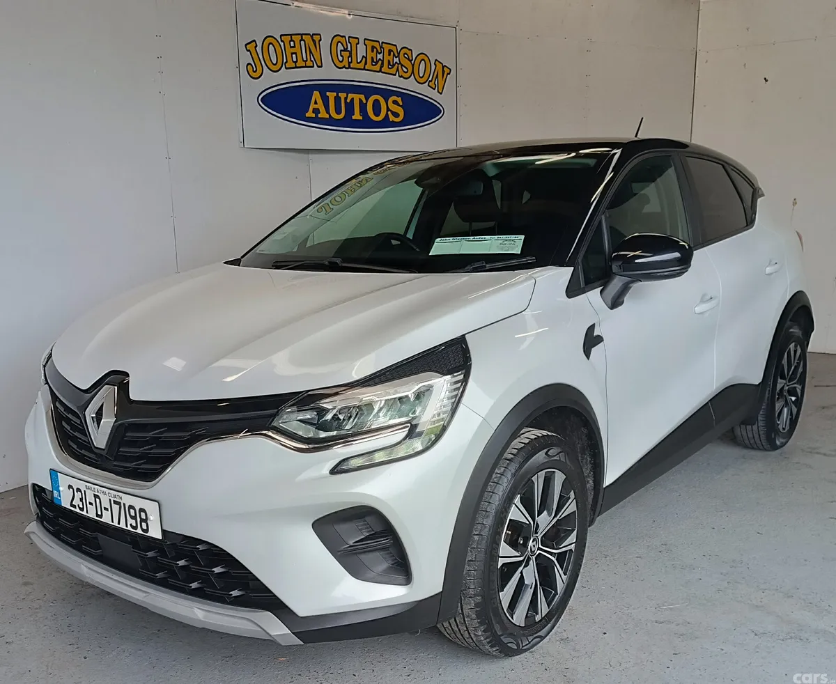 Renault Captur Hatchback, Petrol, 2023, White