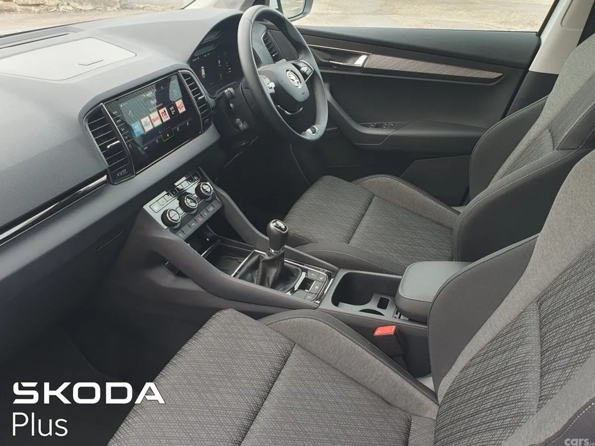 Skoda Karoq SUV, Petrol, 2024, White
