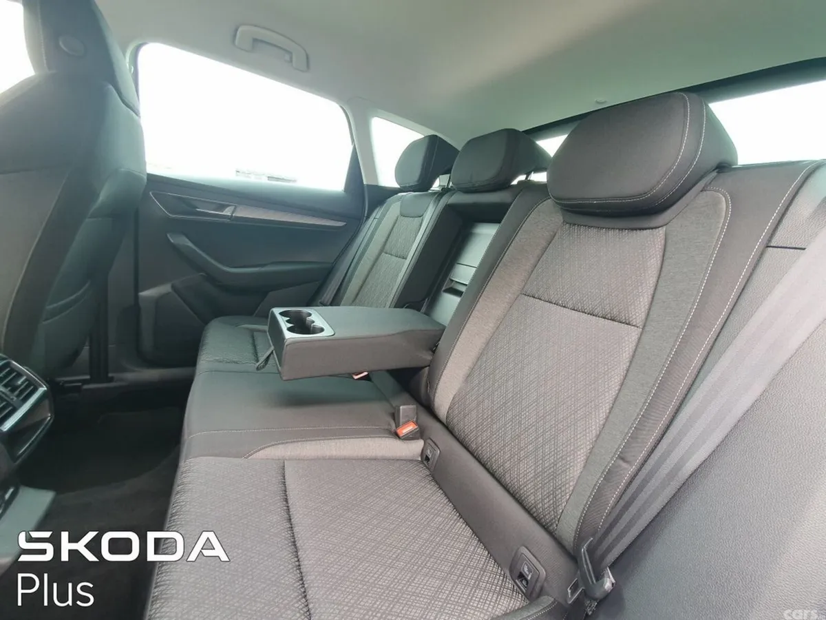 Skoda Karoq SUV, Petrol, 2024, White