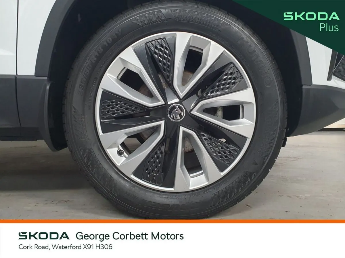 Skoda Karoq SUV, Petrol, 2024, White