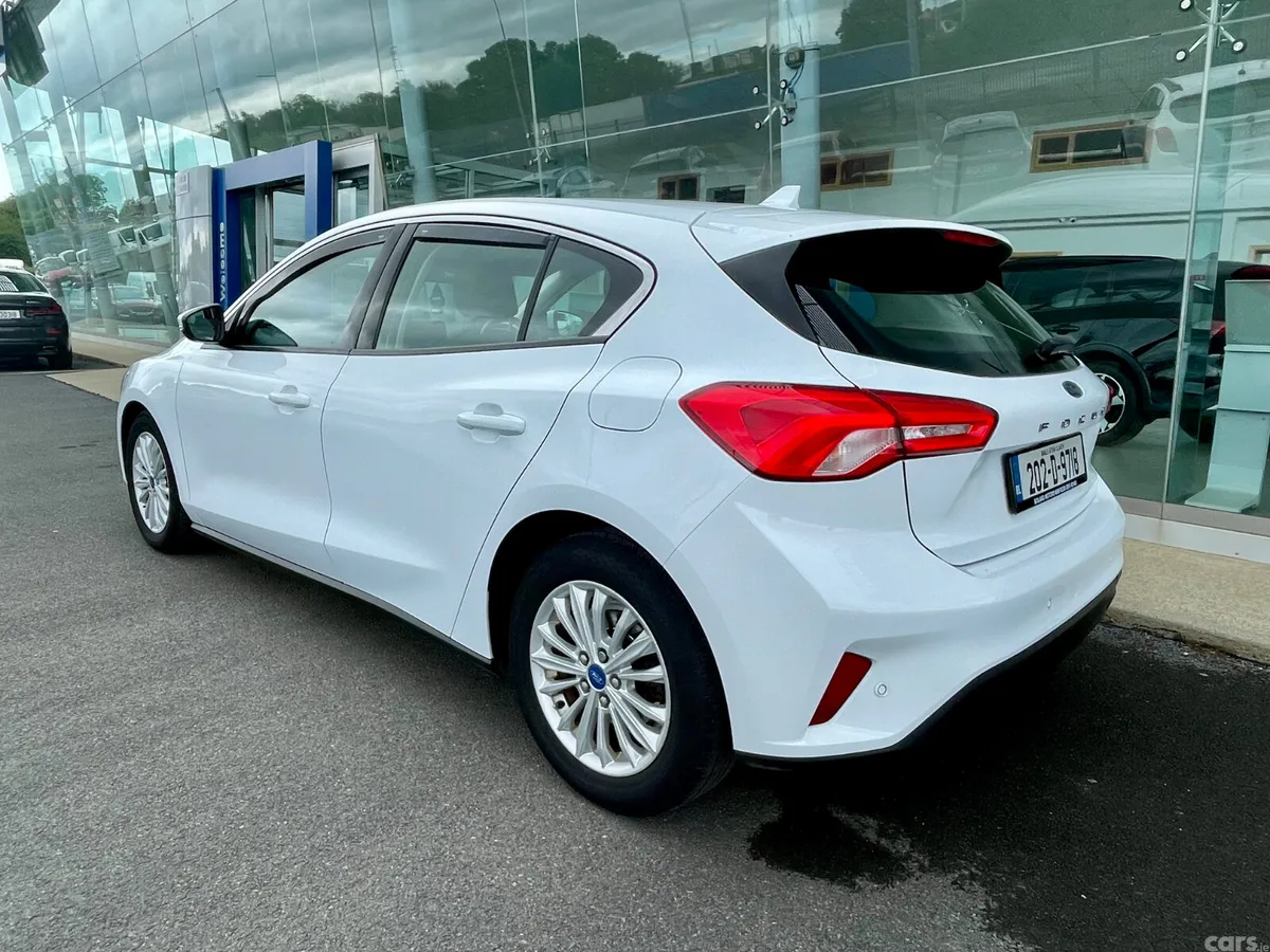 Ford Focus Hatchback, Petrol, 2020, White