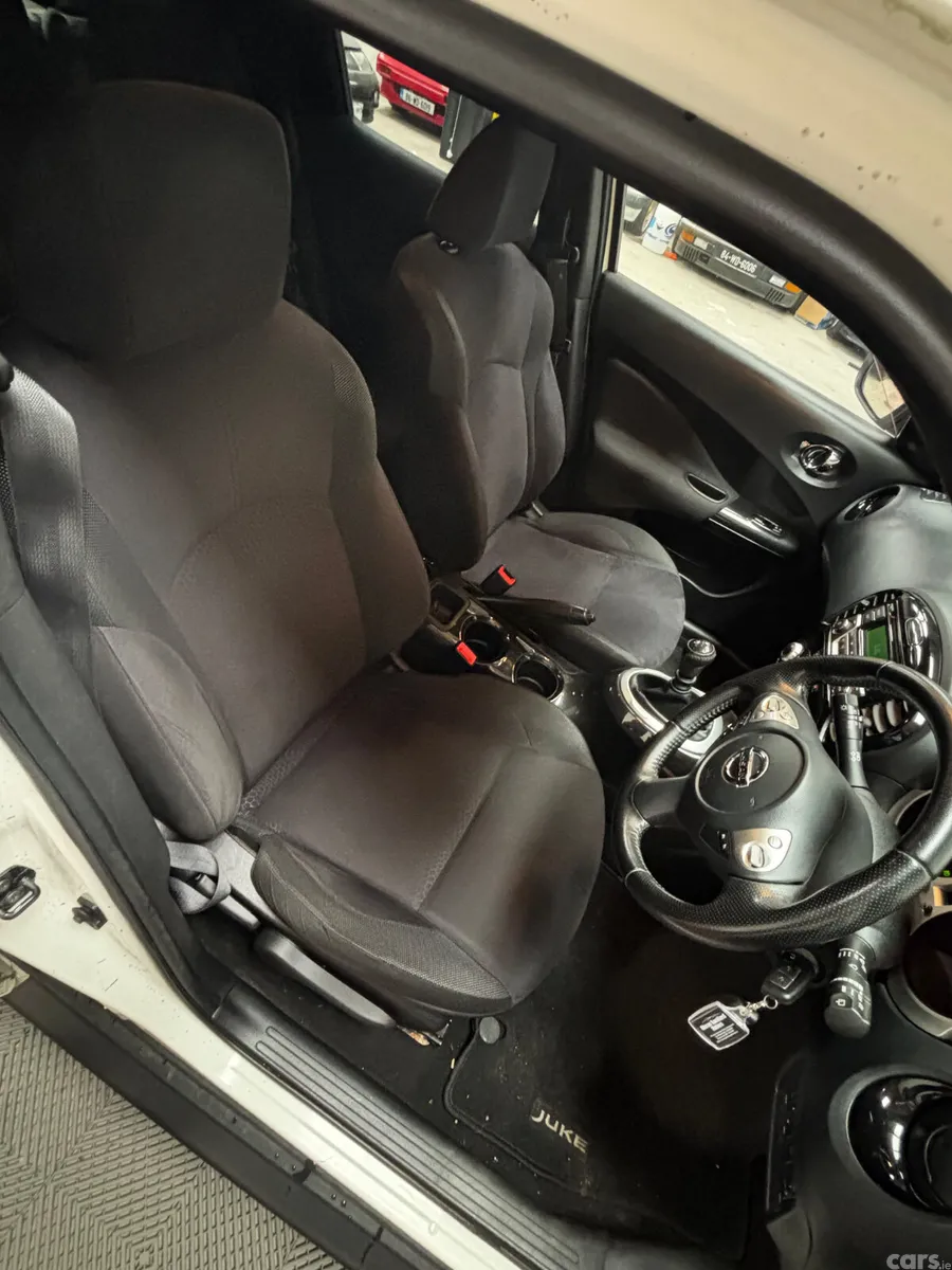 Nissan Juke SUV, Diesel, 2016, White