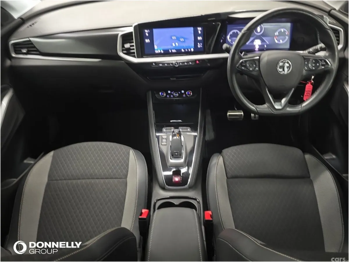 Vauxhall Grandland Hatchback, Diesel, 2022, Red
