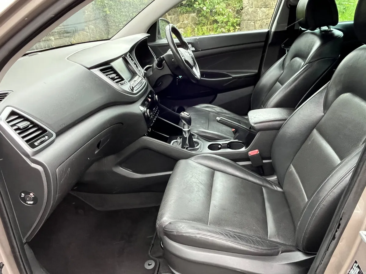 Hyundai Tucson SUV, Diesel, 2016, White