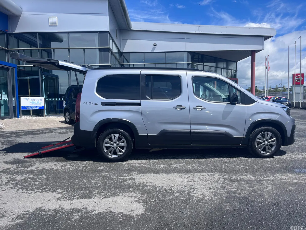 Peugeot Rifter MPV, Diesel, 2024, Silver