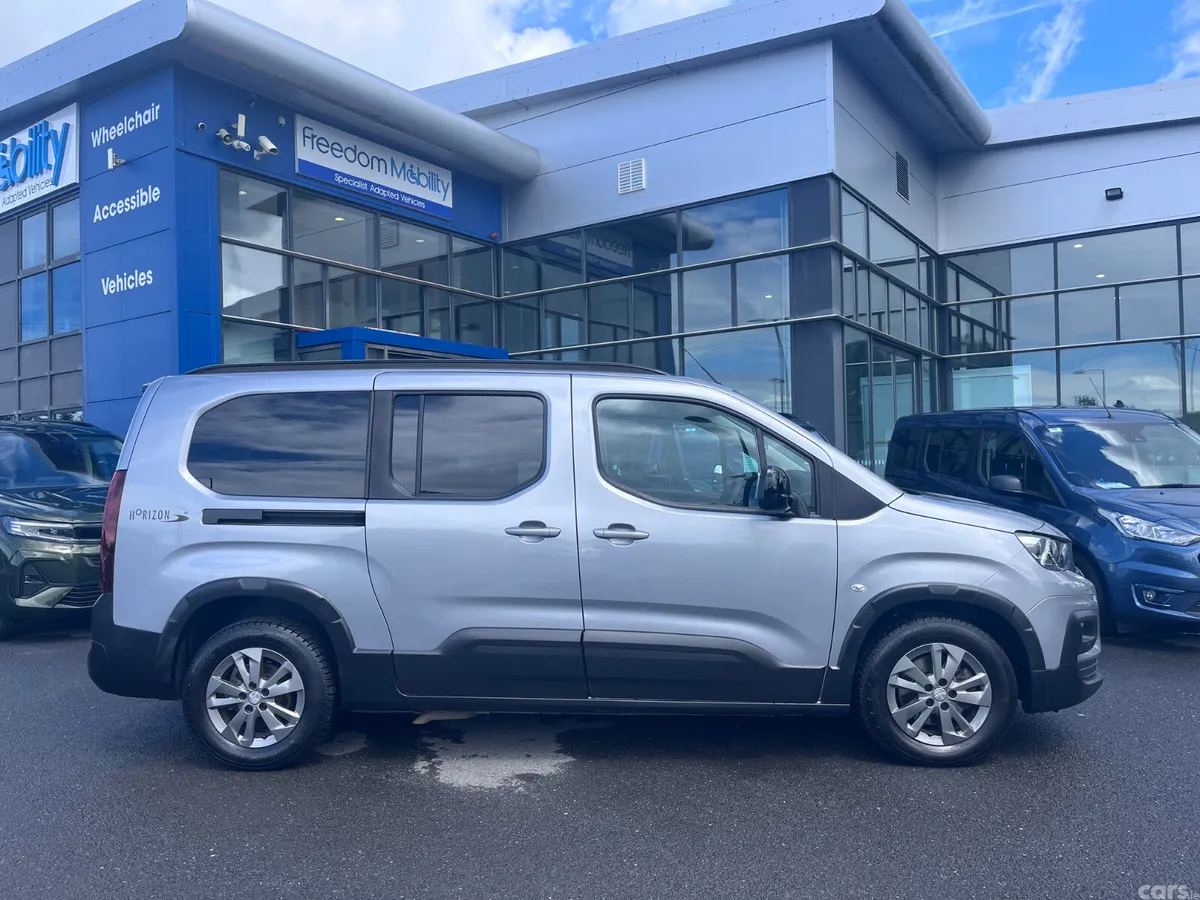 Peugeot Rifter MPV, Diesel, 2024, Silver