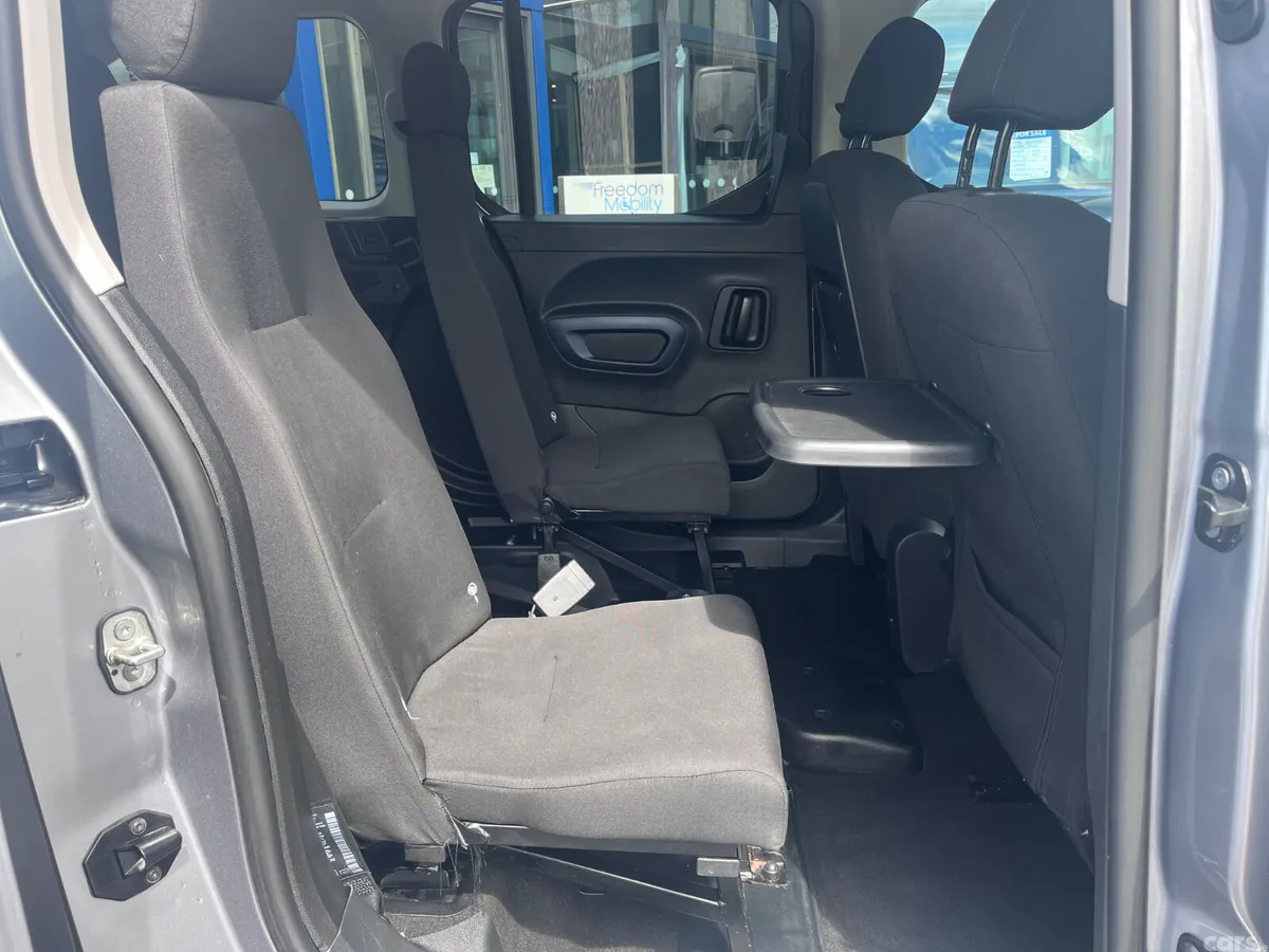 Peugeot Rifter MPV, Diesel, 2024, Silver