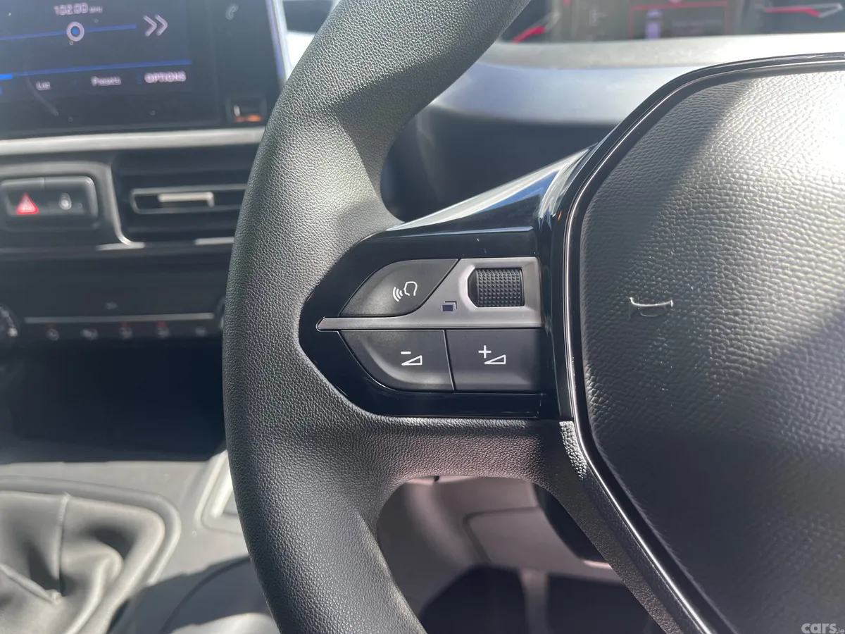 Peugeot Rifter MPV, Diesel, 2024, Silver