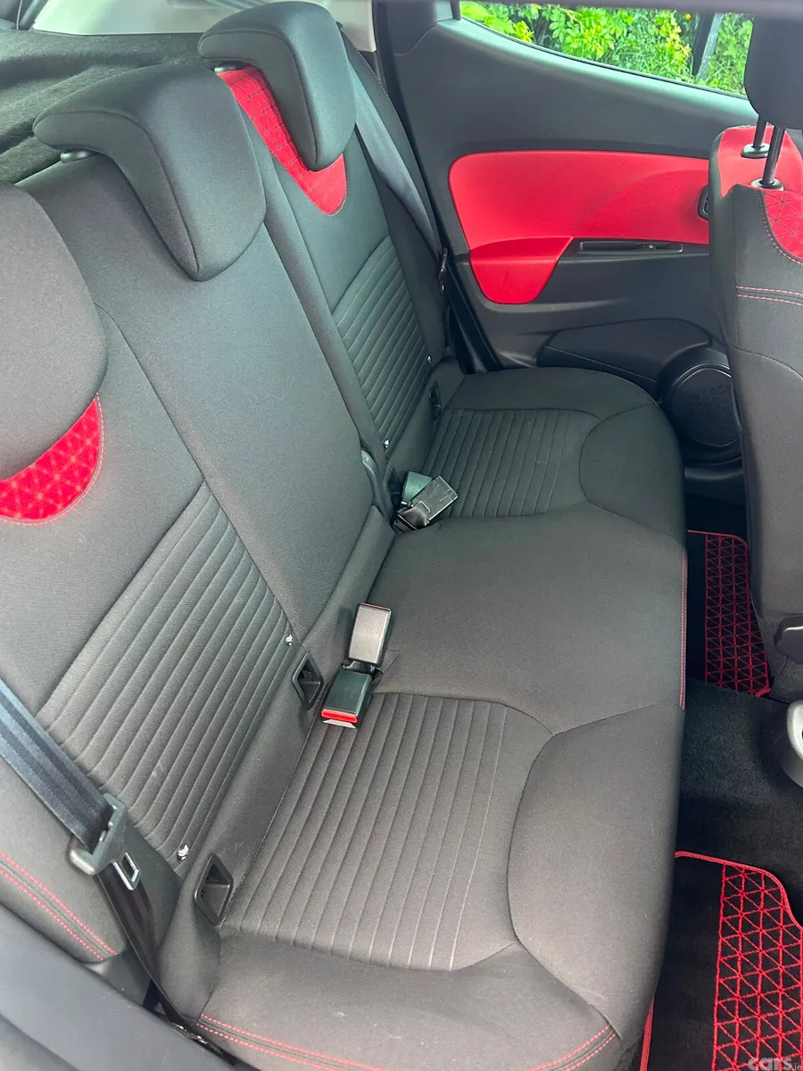 Renault Clio Hatchback, Petrol, 2015, Grey