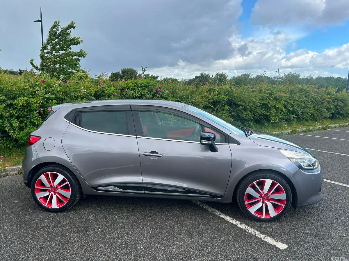 Renault Clio Hatchback, Petrol, 2015, Grey