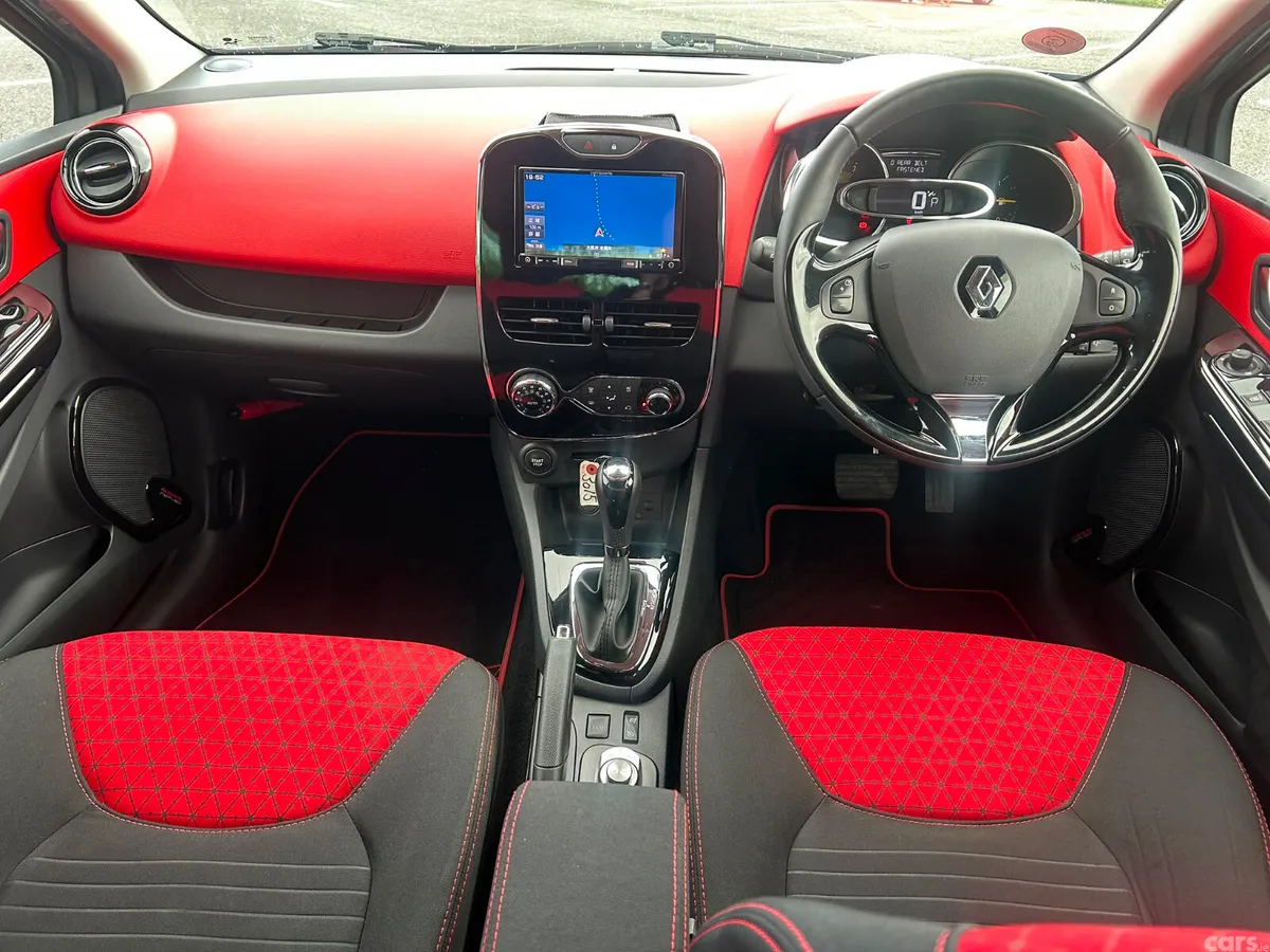 Renault Clio Hatchback, Petrol, 2015, Grey
