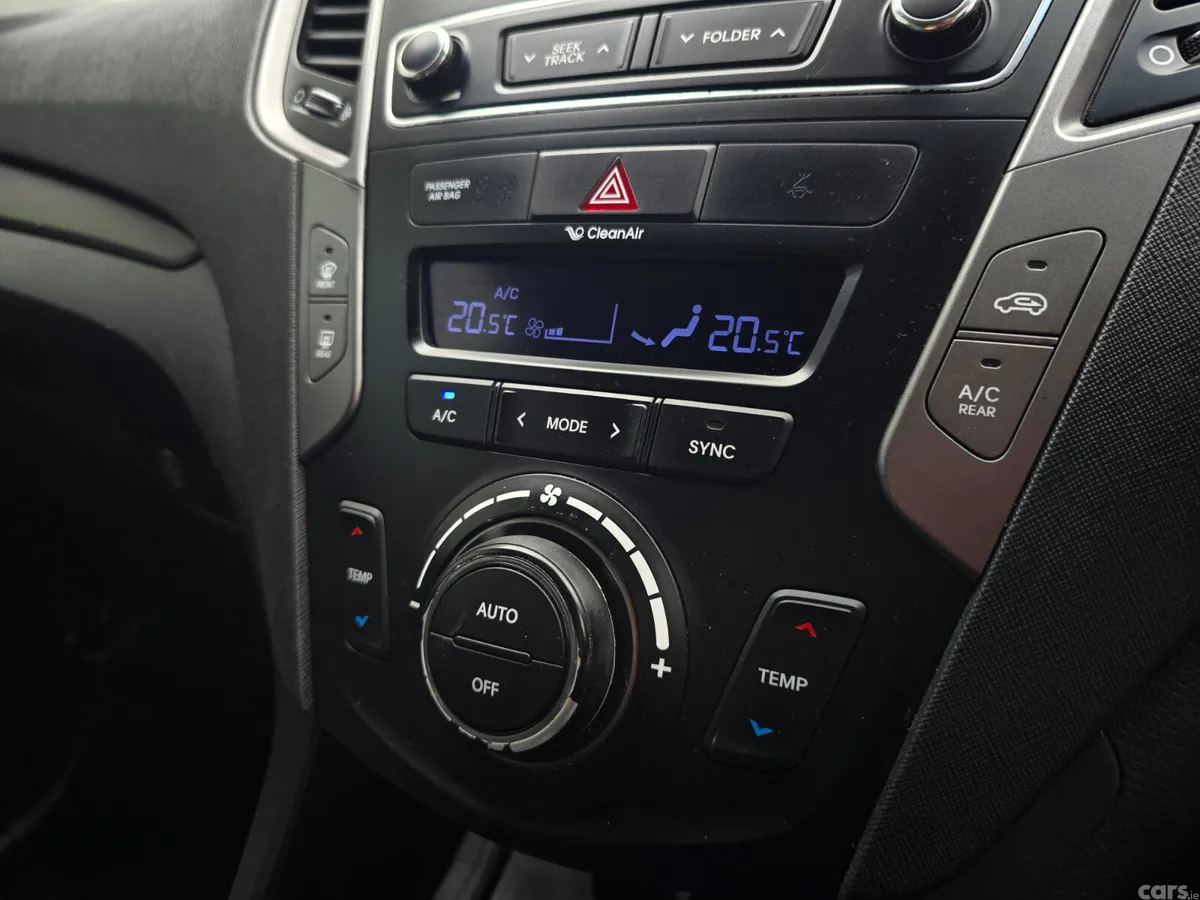 Hyundai Santa Fe SUV, Diesel, 2016, Silver