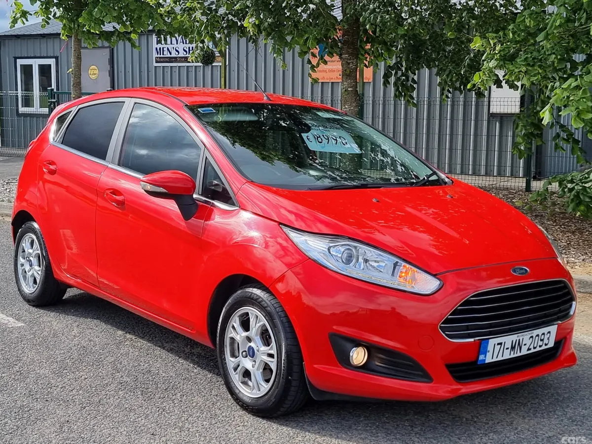 Ford Fiesta Hatchback, Diesel, 2017, Red