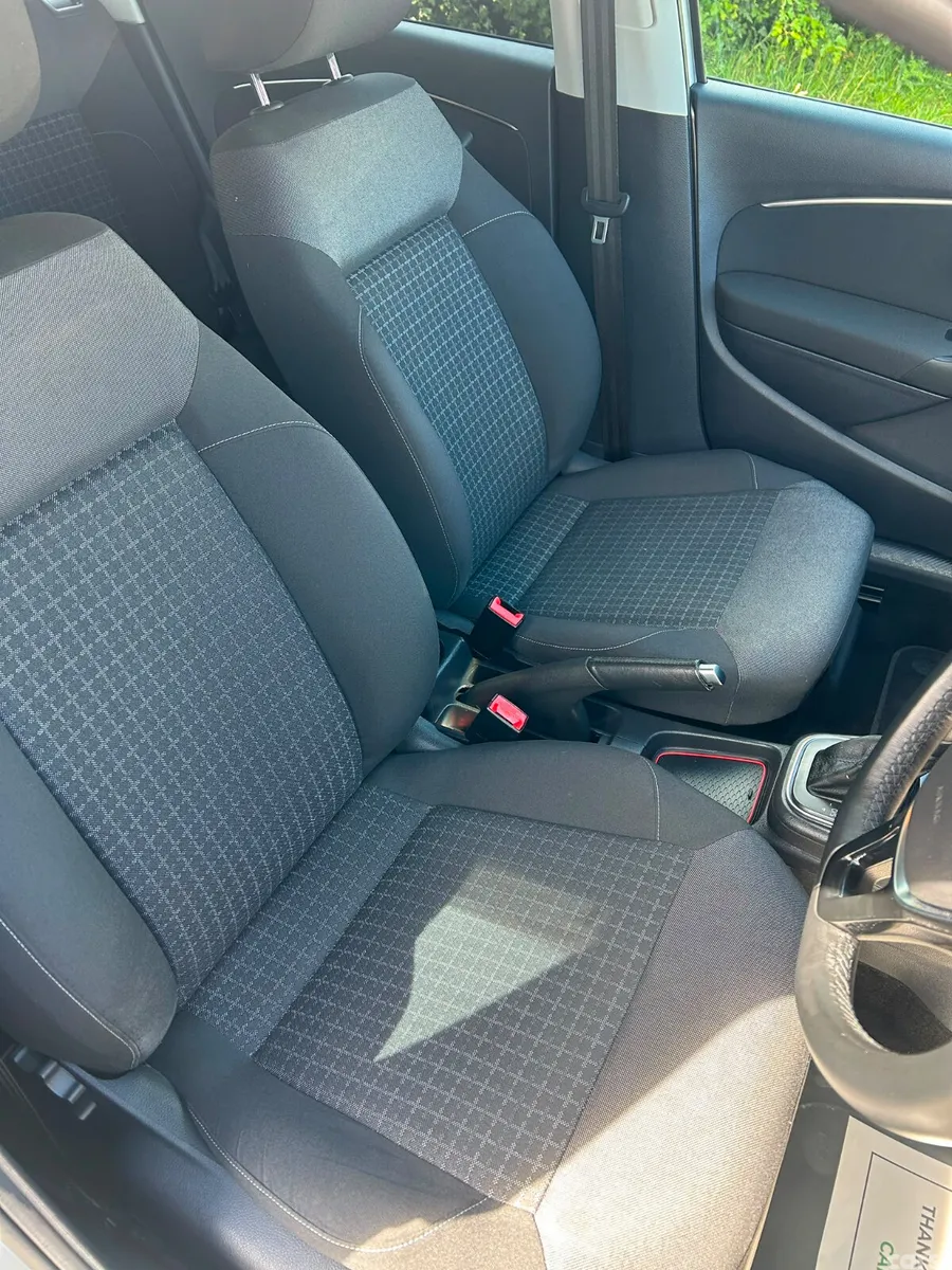 Volkswagen Polo Hatchback, Petrol, 2015, Silver