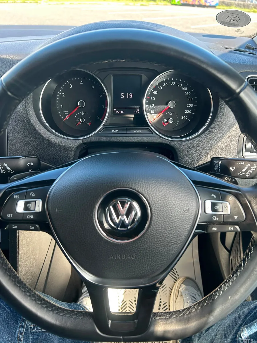 Volkswagen Polo Hatchback, Petrol, 2015, Silver