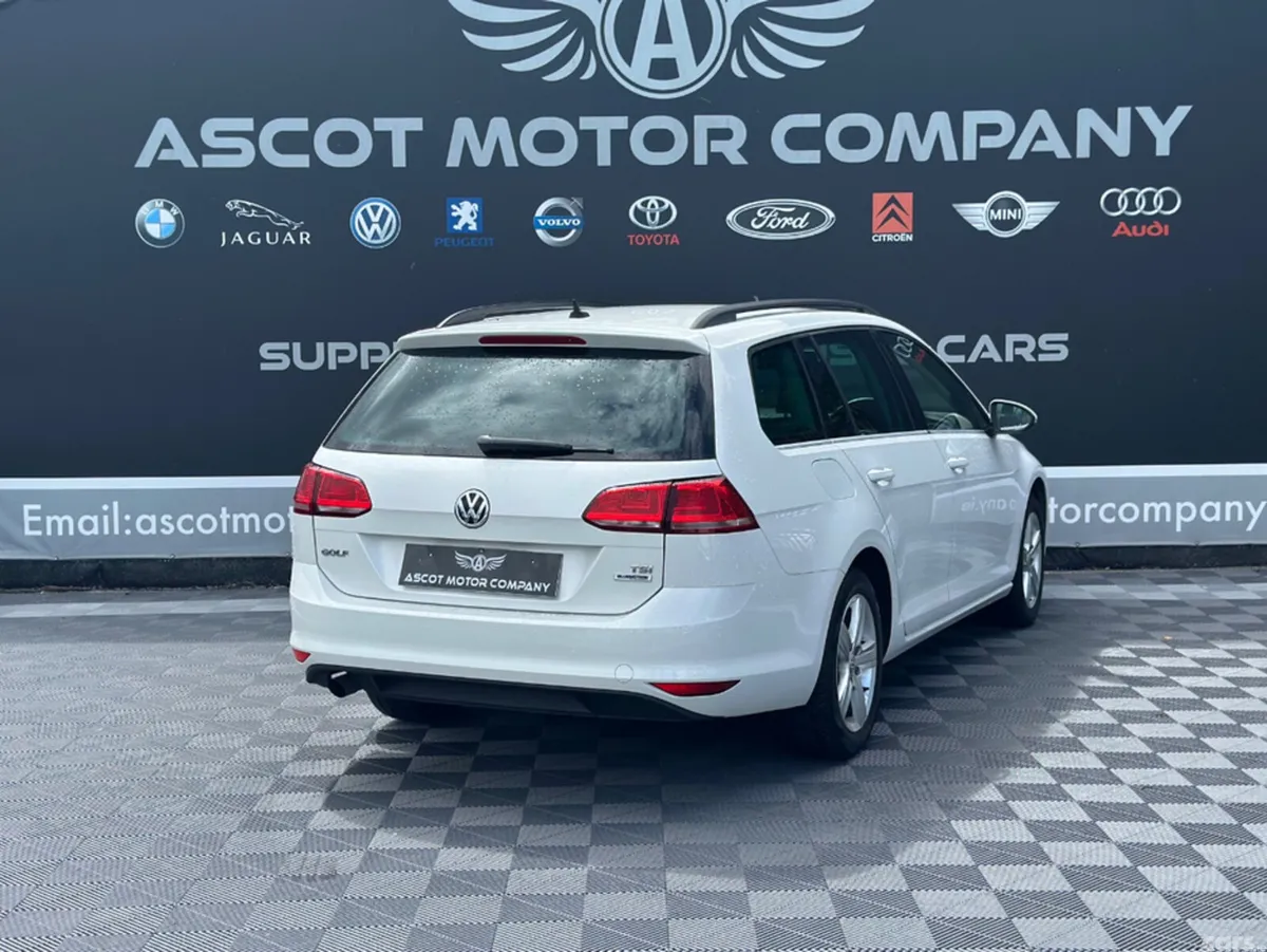 Volkswagen Golf Estate, Petrol, 2015, White