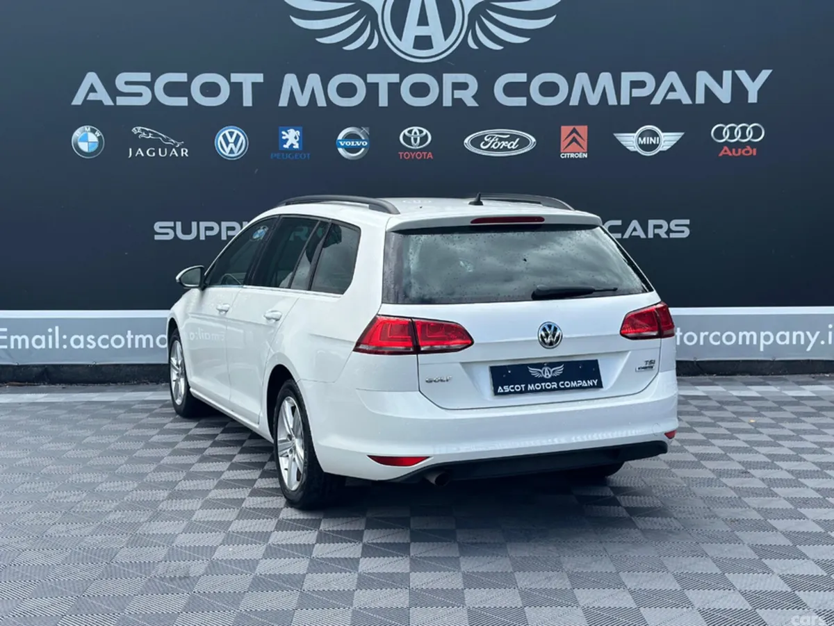 Volkswagen Golf Estate, Petrol, 2015, White