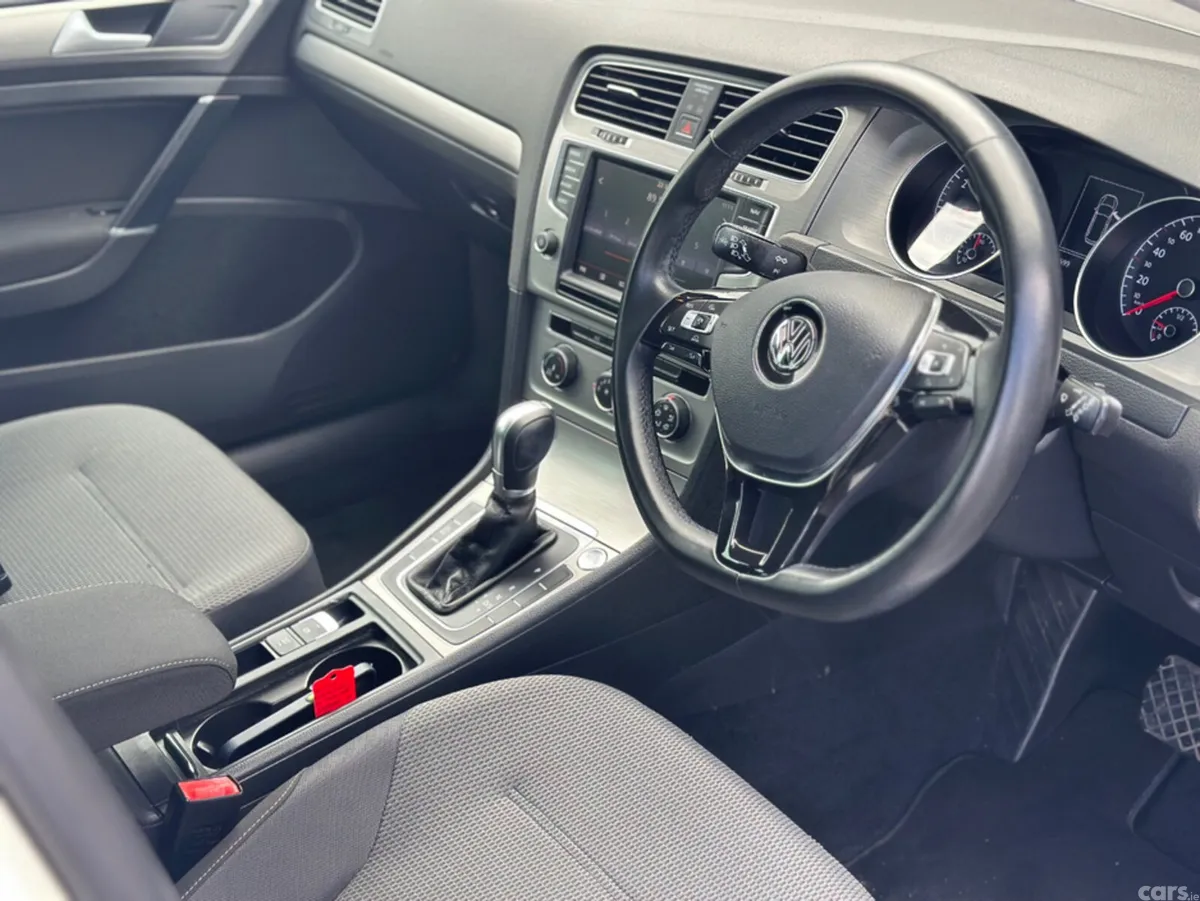 Volkswagen Golf Estate, Petrol, 2015, White