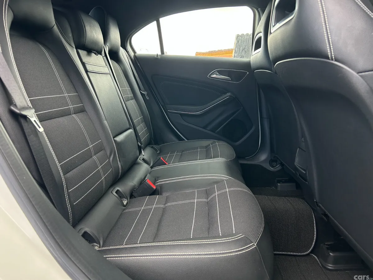 Mercedes-Benz A-Class Hatchback, Petrol, 2015, White