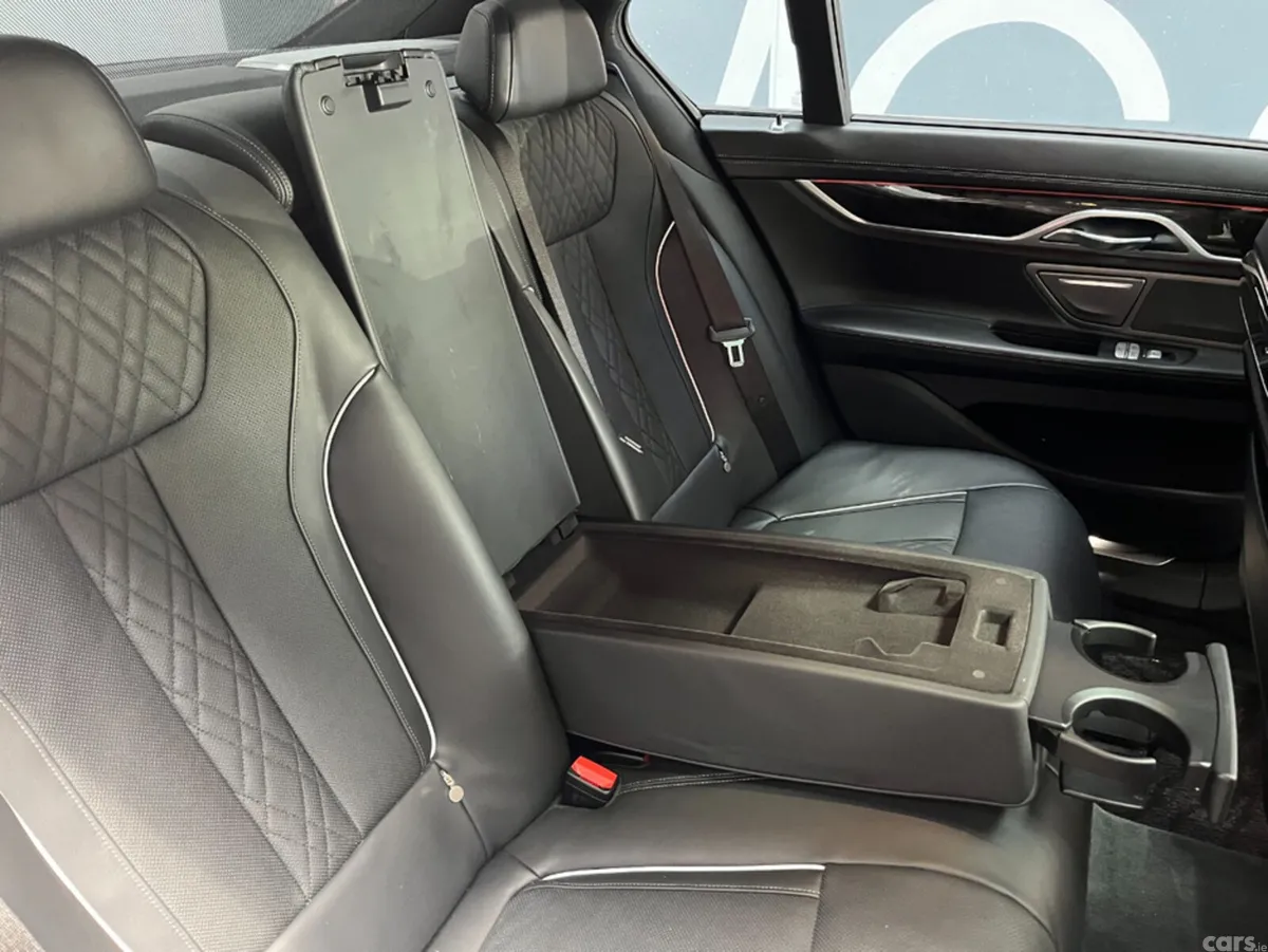 BMW 7-Series Saloon, Petrol Plug-in Hybrid, 2017, White