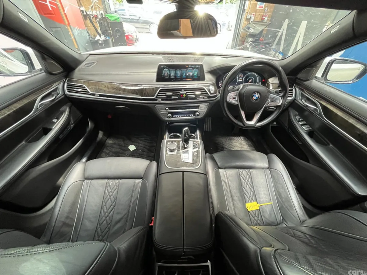 BMW 7-Series Saloon, Petrol Plug-in Hybrid, 2017, White